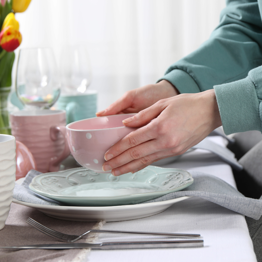 Tak ozdób stół na śniadanie wielkanocne, a teściowa oniemieje z wrażenia